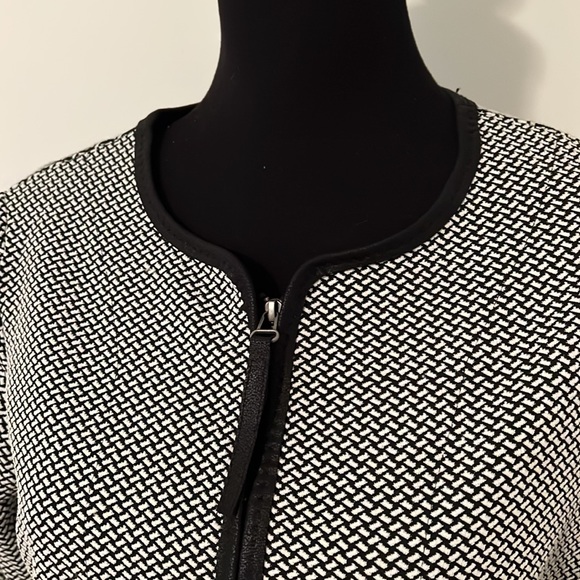 Max Studio zip up long jacket - Picture 3 of 6